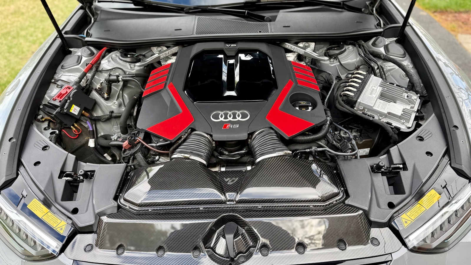 Audi C8 RS6